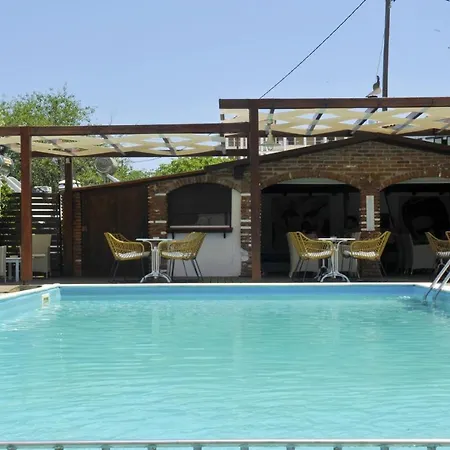 Apartment Yalis